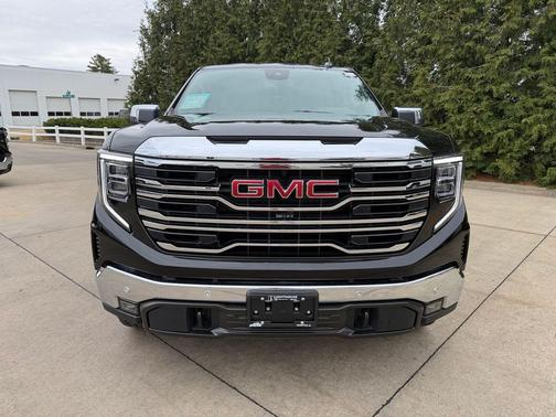 Onyx Black 2026 GMC Sierra 1500 SLT