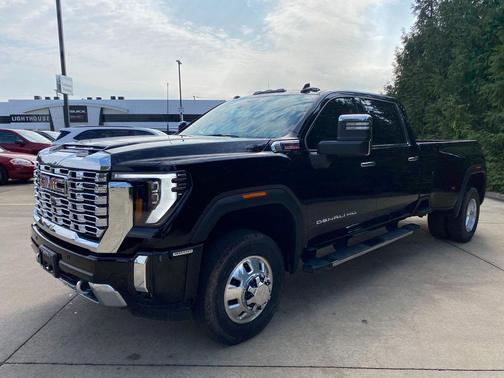 2026 GMC Sierra 3500 Denali