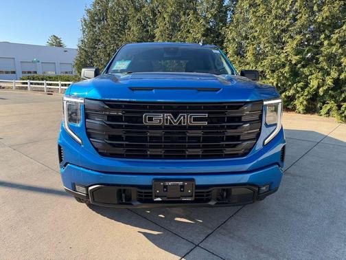 Dynamic Blue Metallic 2022 GMC Sierra 1500 Elevation