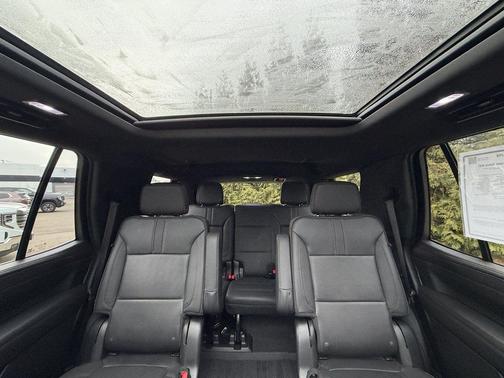 2022 Chevrolet Tahoe 4WD RST