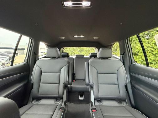 moonstone gray metallic 2026 Buick Enclave Preferred FWD