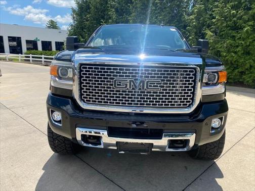2016 GMC Sierra 2500 Denali