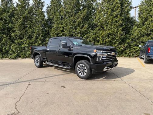 Black 2022 Chevrolet Silverado 2500 High Country