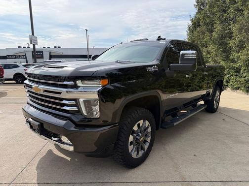 Black 2022 Chevrolet Silverado 2500 High Country