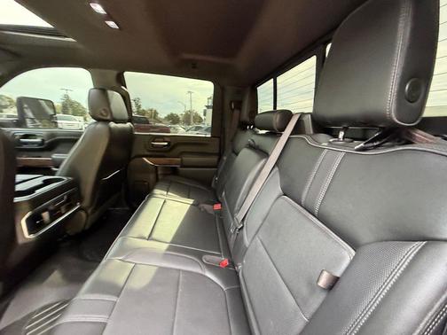 Black 2022 Chevrolet Silverado 2500 High Country