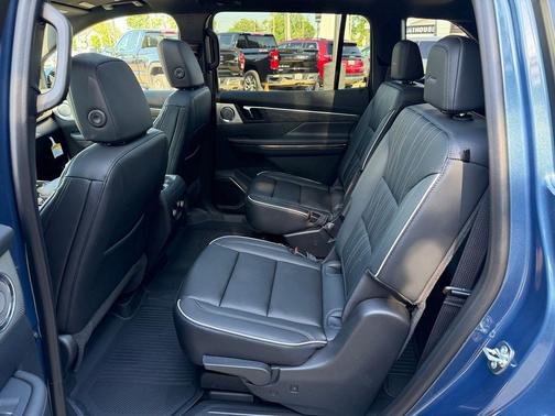 Ocean Blue Metallic 2026 Buick Enclave Avenir FWD