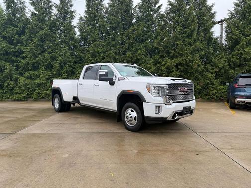 White Frost Tricoat 2023 GMC Sierra 3500 Denali
