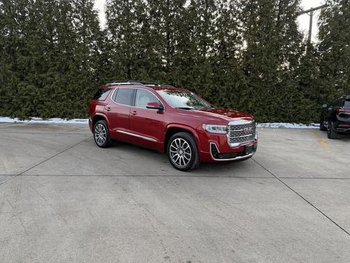 2023 GMC Acadia Denali