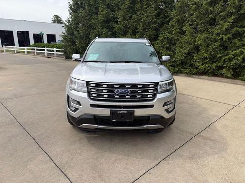 Ingot Silver 2017 Ford Explorer Limited