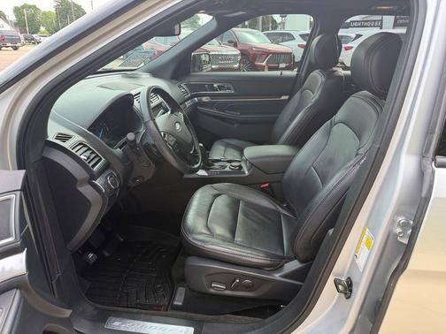Ingot Silver 2017 Ford Explorer Limited