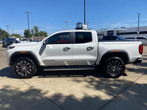 2024 GMC Canyon Denali