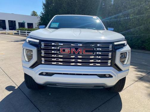 2024 GMC Canyon Denali