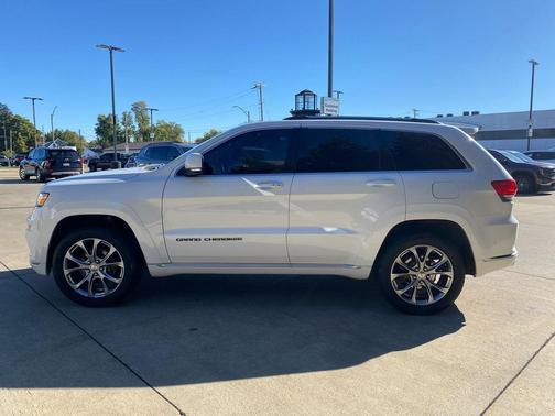 2019 Jeep Grand Cherokee Summit
