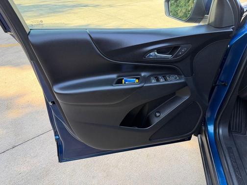 Pacific Blue Metallic 2019 Chevrolet Equinox 1LT