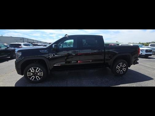 2025 GMC Sierra 1500 AT4