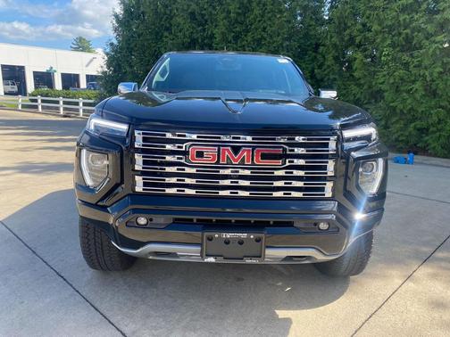 2025 GMC Canyon Denali
