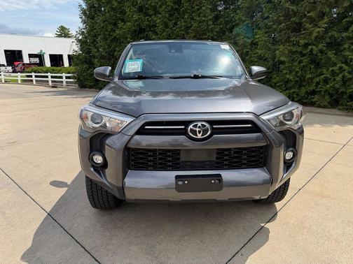 Silver 2022 Toyota 4Runner SR5