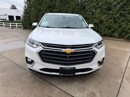 Iridescent Pearl Tricoat 2019 Chevrolet Traverse Premier