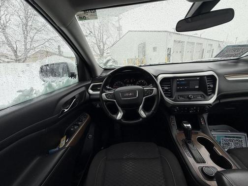 2019 GMC Acadia SLE-2