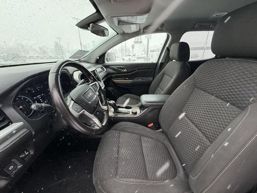 2019 GMC Acadia SLE-2