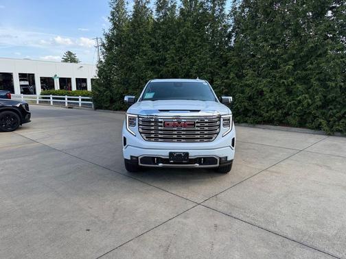 Glacier White Tricoat 2026 GMC Sierra 1500 Denali