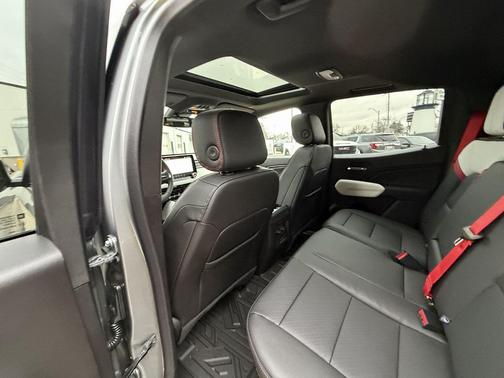 2026 GMC Canyon AT4X