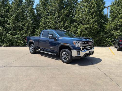 Pacific Blue Metallic 2022 GMC Sierra 2500 SLE