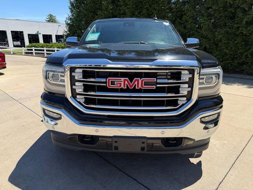 Onyx Black 2018 GMC Sierra 1500 SLT