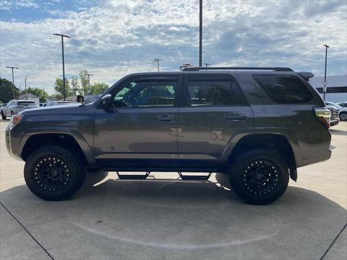 2020 Toyota 4Runner SR5