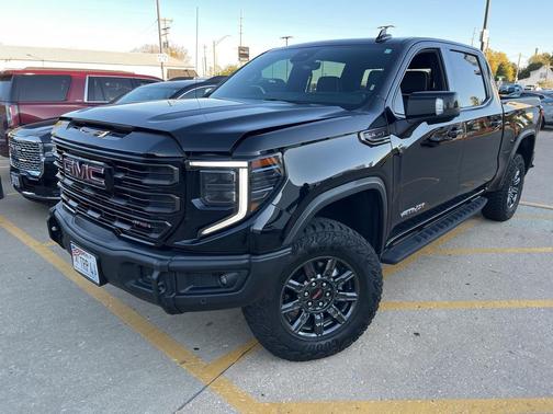 2024 GMC Sierra 1500 AT4X