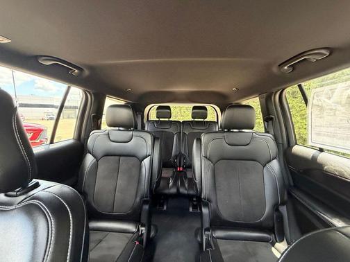 Diamond Black Crystal Pearlcoat 2023 Jeep Grand Cherokee L Altitude