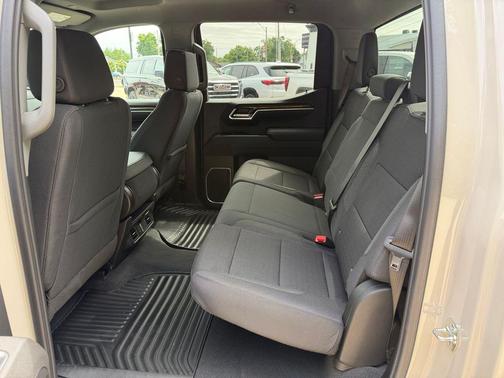 Coastal Dune 2026 GMC Sierra 1500 SLE