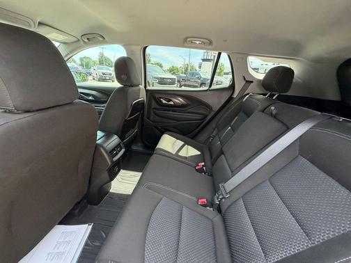 Marine Metallic 2023 GMC Terrain SLE