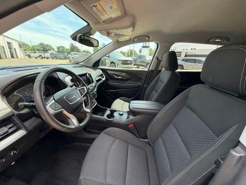 Marine Metallic 2023 GMC Terrain SLE