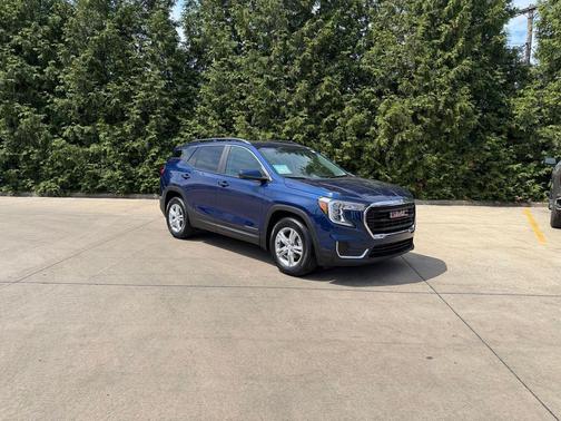Marine Metallic 2023 GMC Terrain SLE