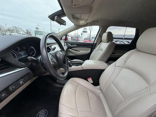 2018 Buick Enclave Essence