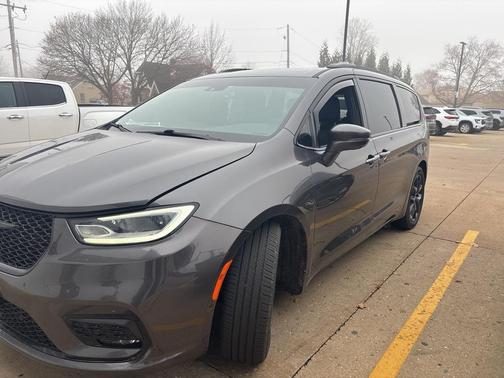 2022 Chrysler Pacifica Limited