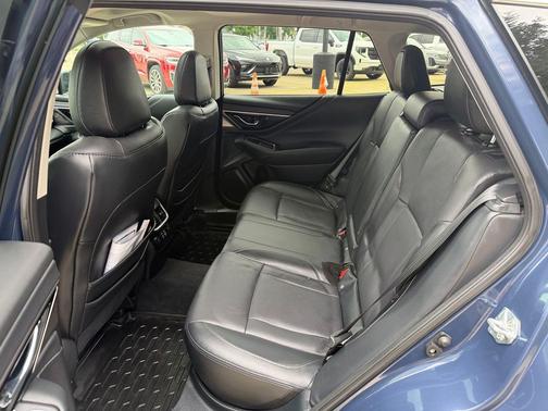 Cosmic Blue Pearl 2024 Subaru Outback Limited