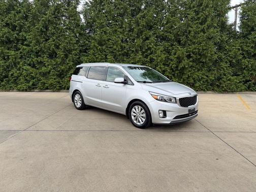 Bright Silver 2015 Kia Sedona EX