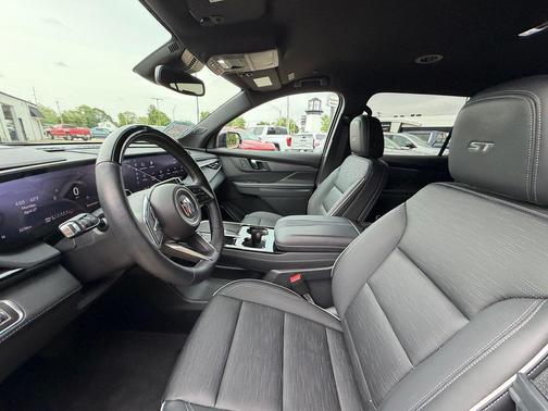 White Frost Tricoat 2025 Buick Enclave Sport Touring