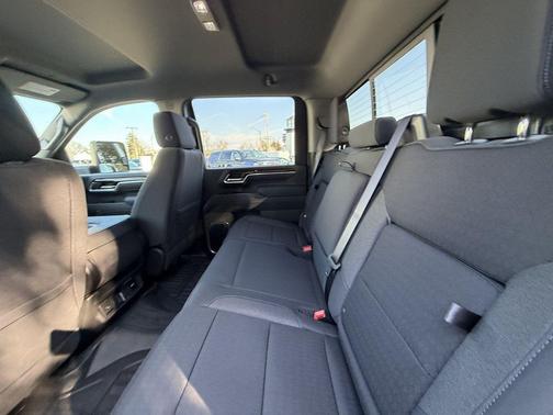 2026 GMC Sierra 2500 SLE