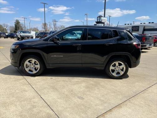 2023 Jeep Compass Sport