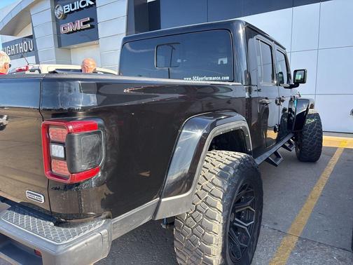2021 Jeep Gladiator Overland