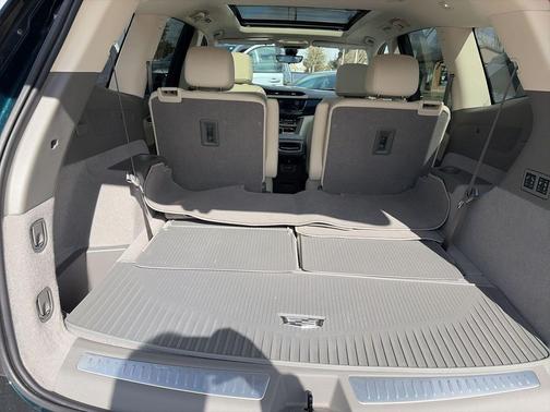 2025 Cadillac XT6 Premium Luxury AWD