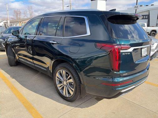 2025 Cadillac XT6 Premium Luxury AWD