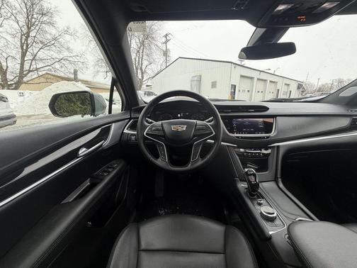 2025 Cadillac XT5 Premium Luxury