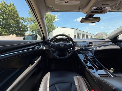 White Frost Tricoat 2019 Buick LaCrosse Essence