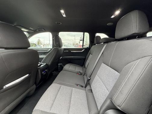 2025 GMC Acadia AWD Elevation