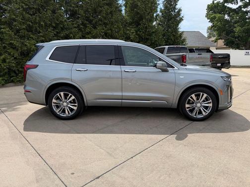 Argent Silver Metallic 2023 Cadillac XT6 Premium Luxury AWD