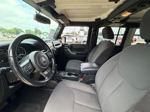 Black Clearcoat 2018 Jeep Wrangler JK Unlimited Sport